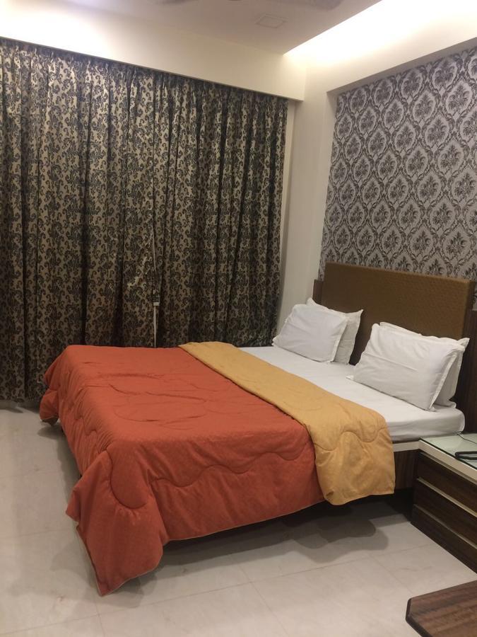 Hotel Antique - Colaba Mumbai  Buitenkant foto